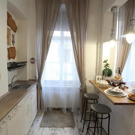 Vintage At Basilica Apartment